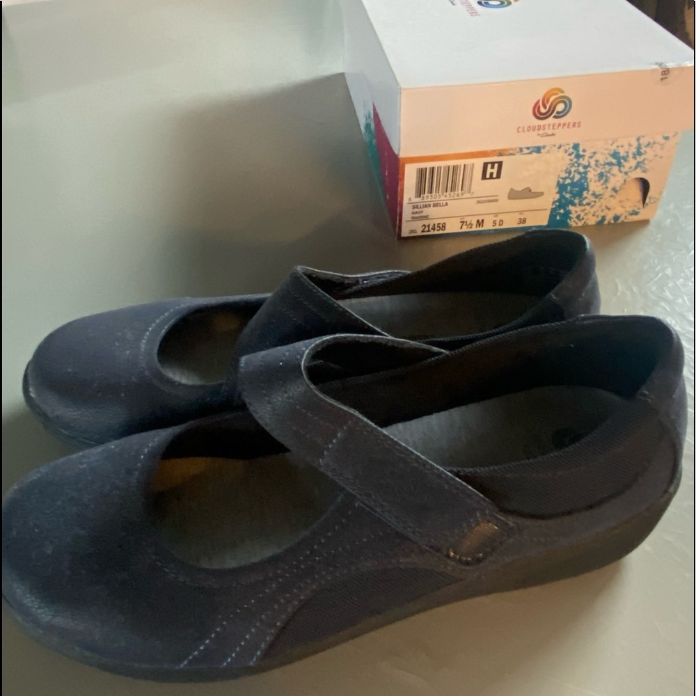 Women’s Cloudsteppers by Clark’s Size 7.5